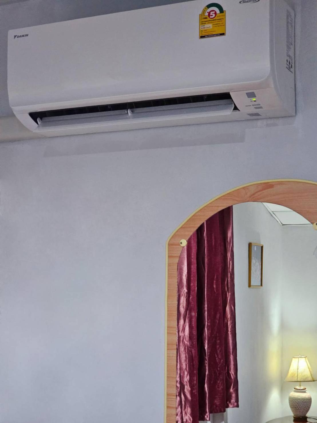 بيت شباب بي كاليفورنيا إنتر Nang Rong المظهر الخارجي الصورة