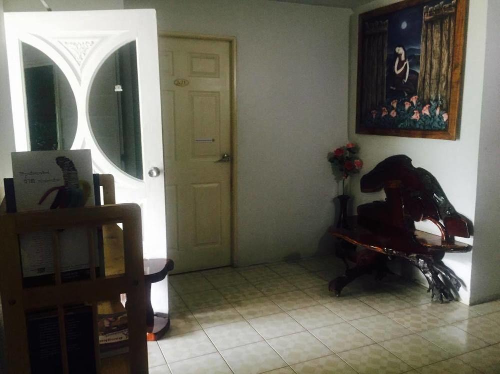 بيت شباب بي كاليفورنيا إنتر Nang Rong المظهر الخارجي الصورة